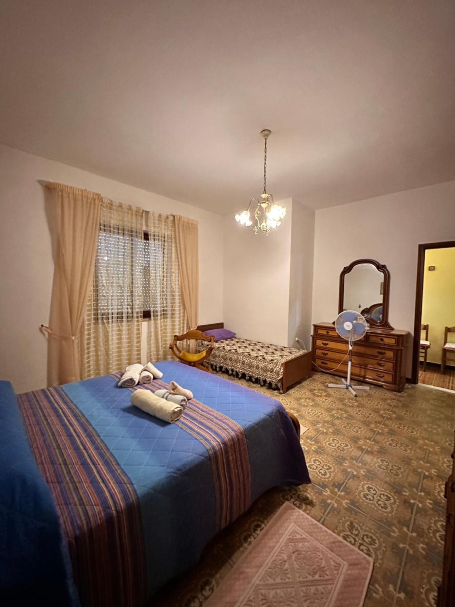 casa vacanze vicino al mare Giba Esterno foto