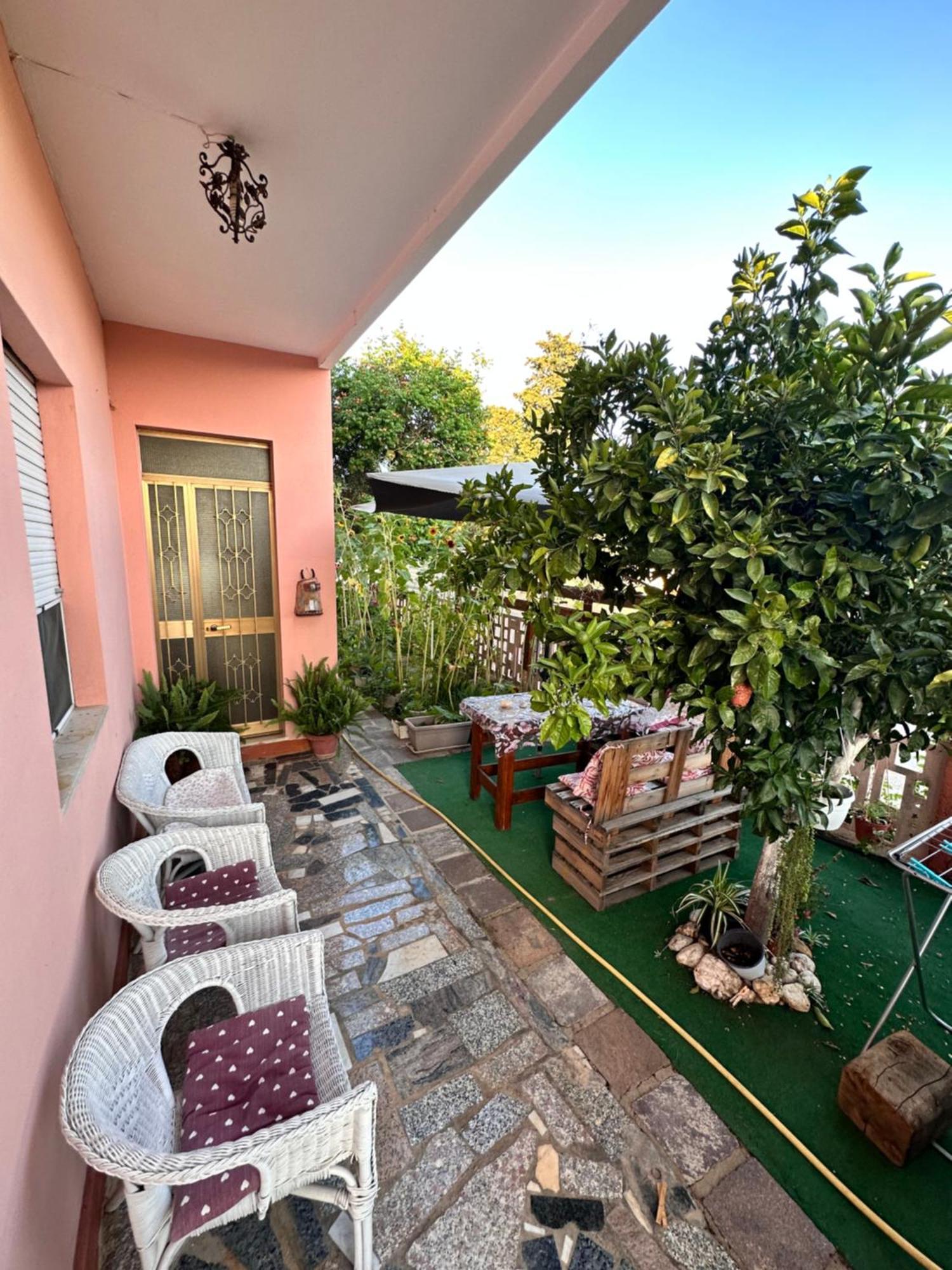 casa vacanze vicino al mare Giba Esterno foto